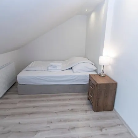 Sowiogorskie 3* Пешице